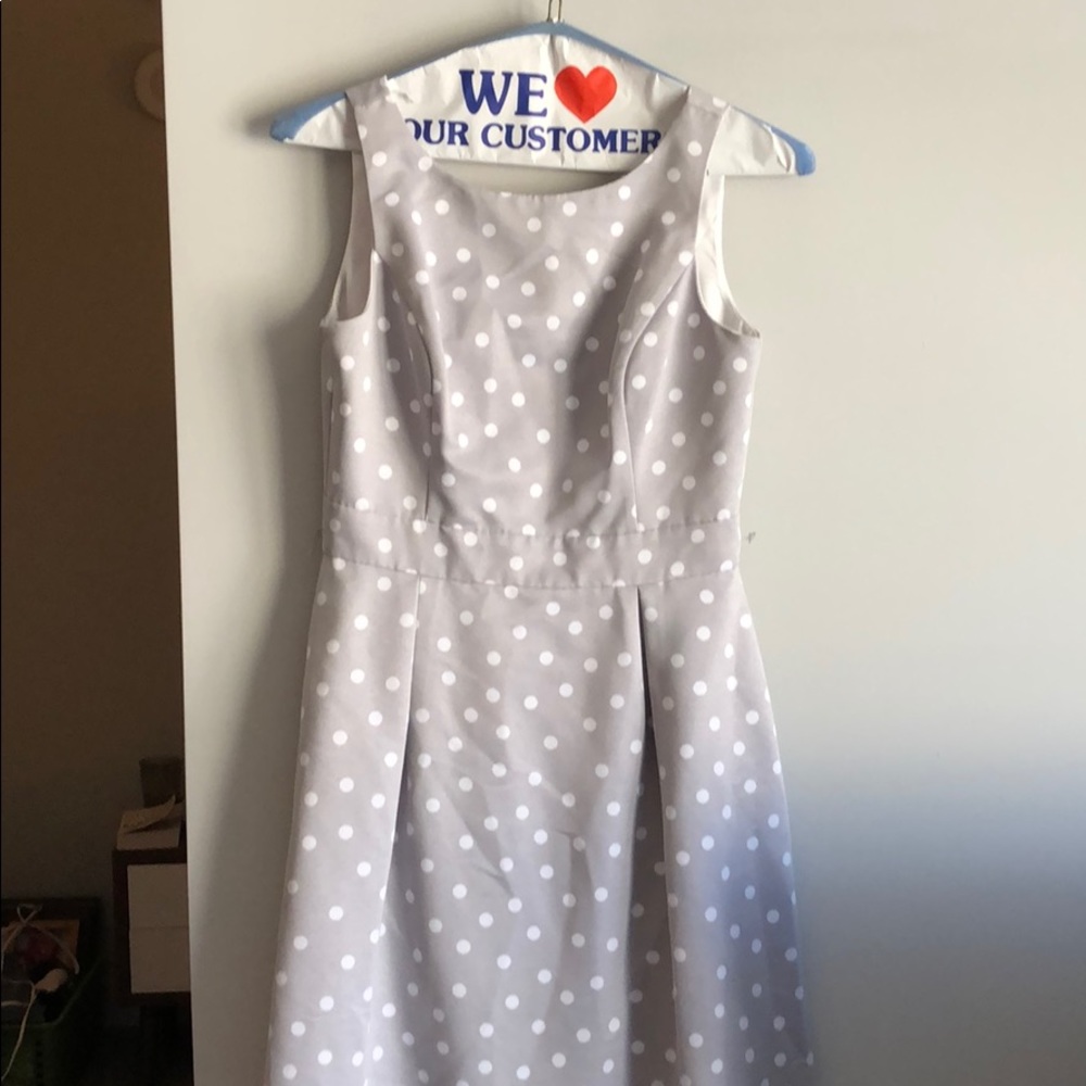 White House/Black Market polkadot dress w. pockets